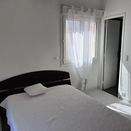 Apartment St Raphael A Pieds